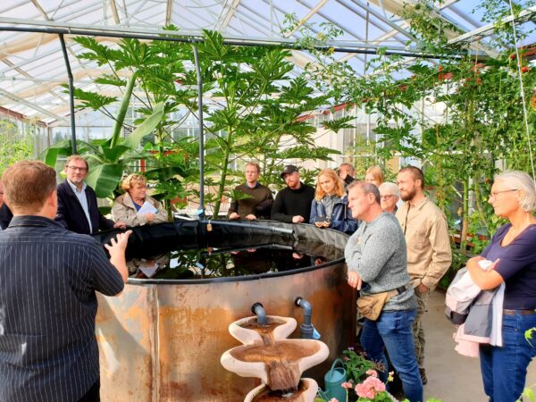 Aquaponics farm cultivation green house glass sweden